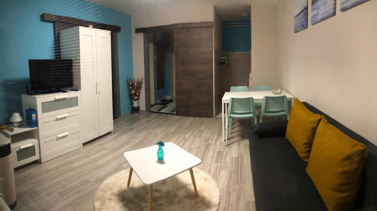 Happy Bunnies Apartman I - Gunarasfurdo Dombóvár 外观 照片